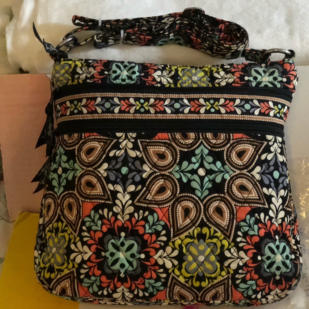 Vera Bradley Tripple ZIP. Hipster Crossbody Purse